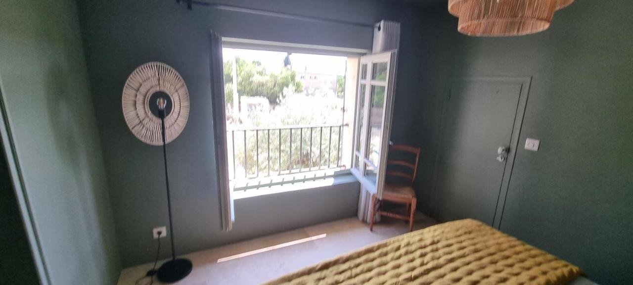 Le Petit Eden Bed & Breakfast Saint-Quentin-la-Poterie Exterior photo